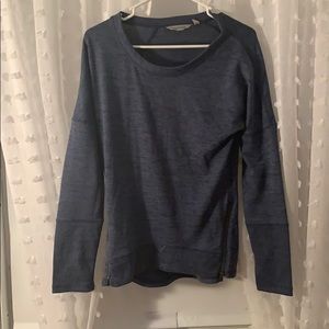 Athleta Blue longsleeve Sweatshirt